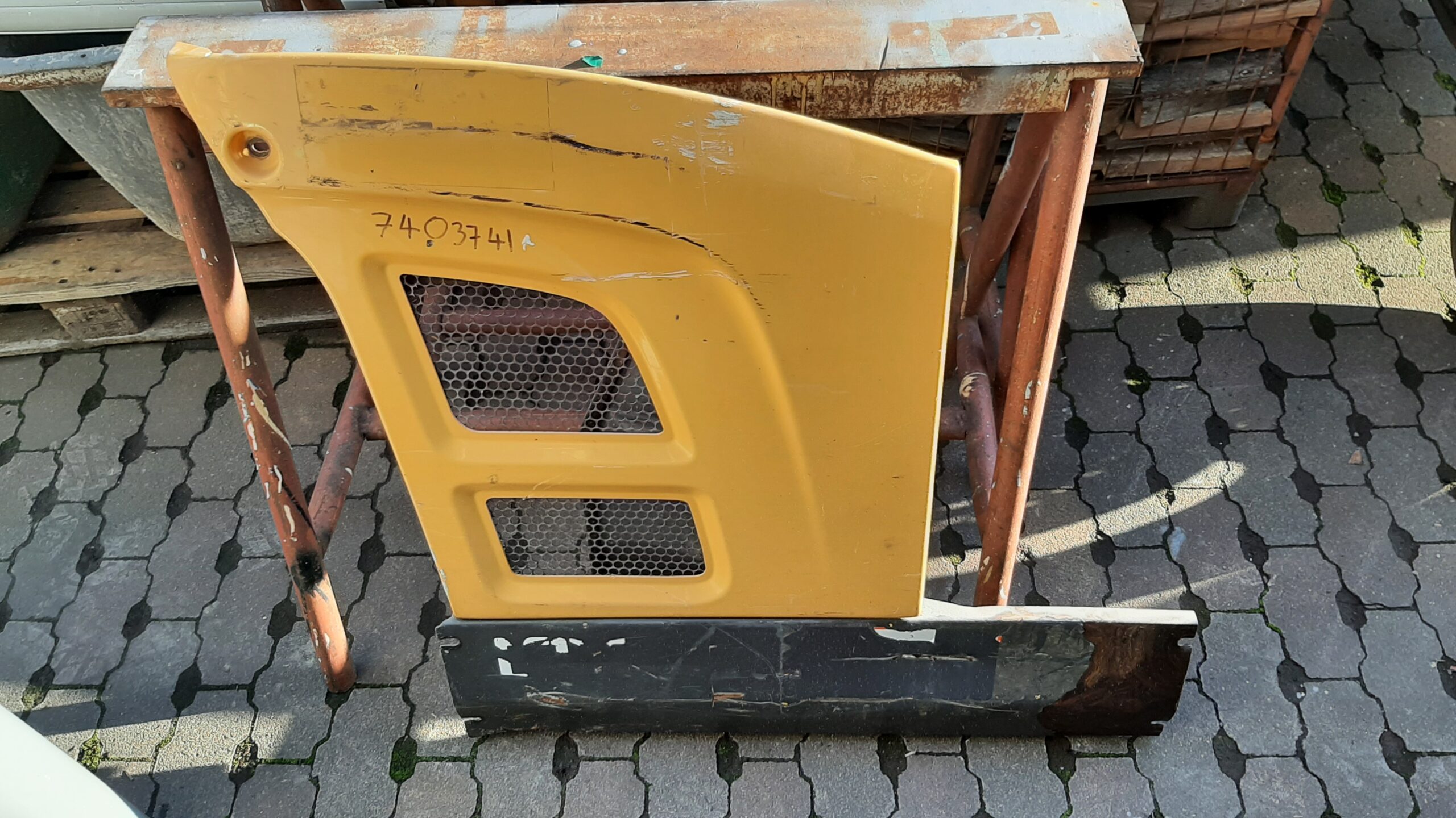 20220929_174401 Volvo Haube 15619994 gebraucht